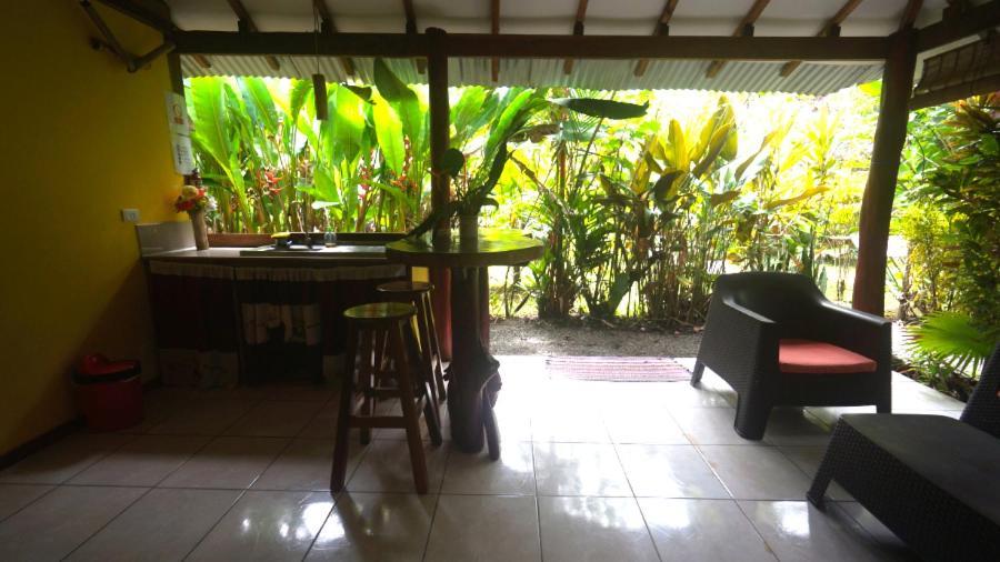 Casa De Los Amigos Caribena Cahuita Exterior foto